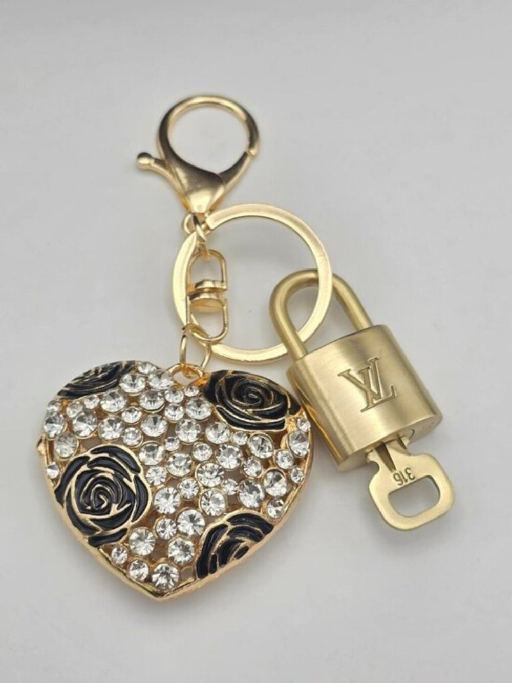 Authentic Louis Vuitton Gold Padlock 🔒 Key Set w/ Unbranded Heart Bag Charm - Picture 7 of 10